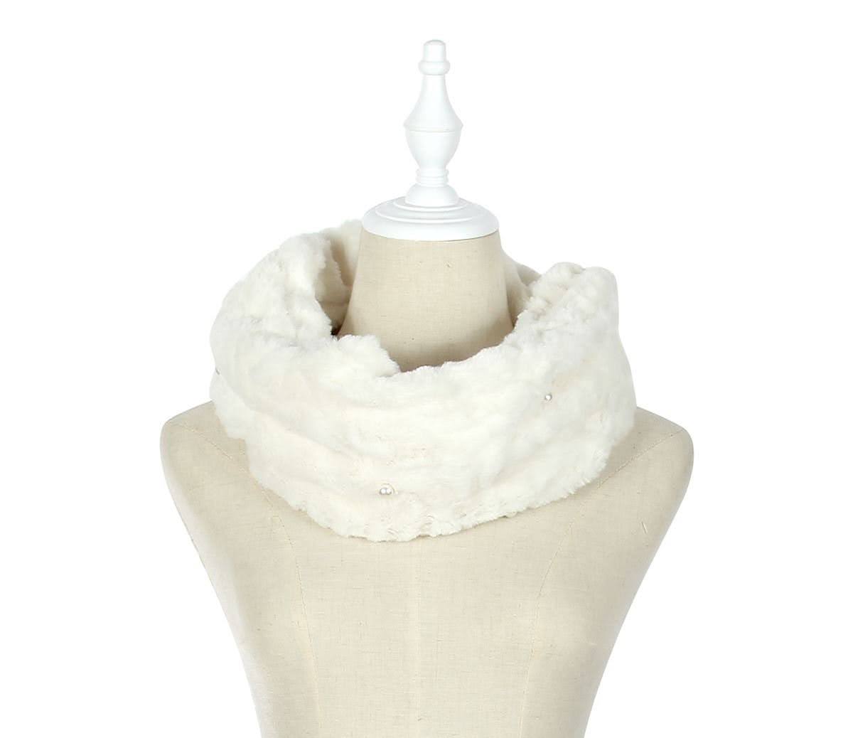 Plush Cream Scattered Pearl Snood